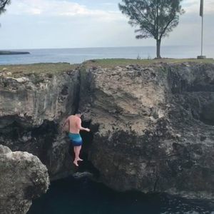 Meet your Posher, Bruce